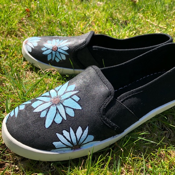 CUSTOM SHOES - Picture 11 of 15